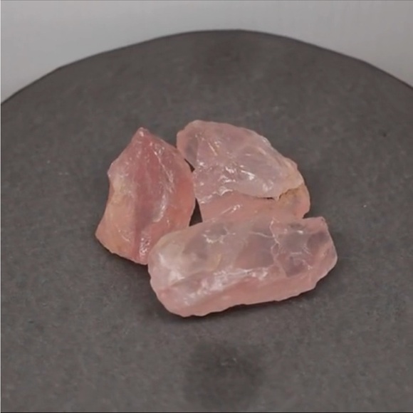 232CT Rough Rose Quartz 3PCS - Picture 5 of 12